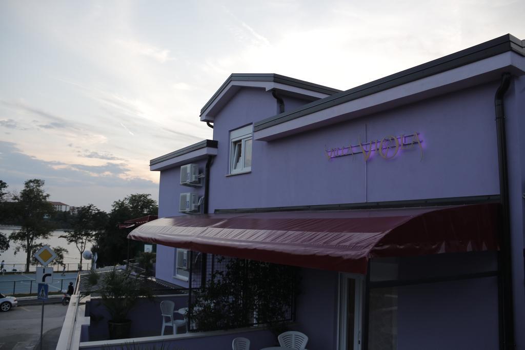 ApartHotel Viola Pjescana Uvala Exterior foto